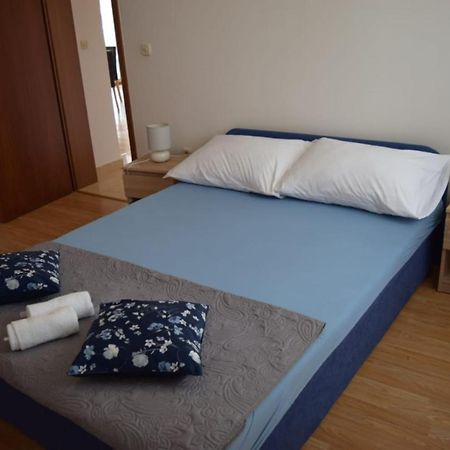 Apartments Marta Kaštel Novi Eksteriør bilde
