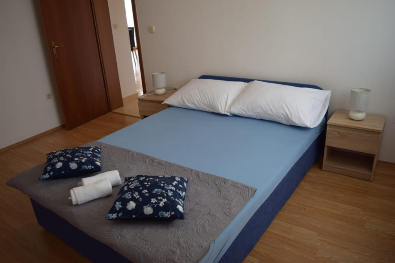 Apartments Marta Kaštel Novi Eksteriør bilde