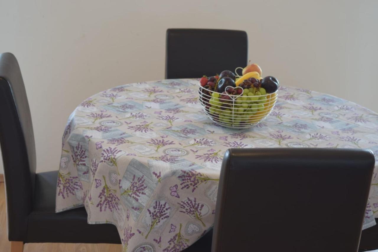 Apartments Marta Kaštel Novi Eksteriør bilde
