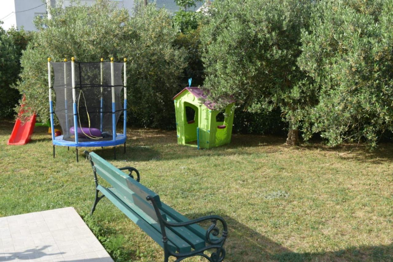 Apartments Marta Kaštel Novi Eksteriør bilde