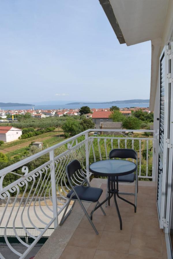 Apartments Marta Kaštel Novi Eksteriør bilde
