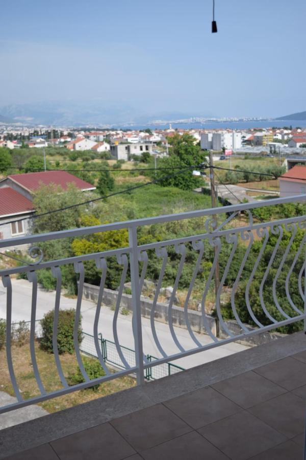Apartments Marta Kaštel Novi Eksteriør bilde