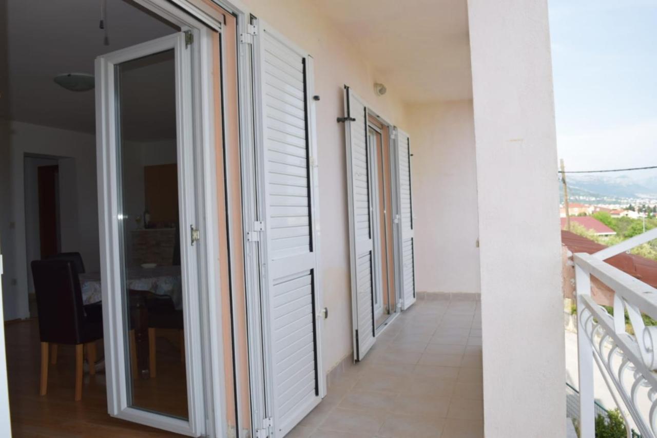 Apartments Marta Kaštel Novi Eksteriør bilde